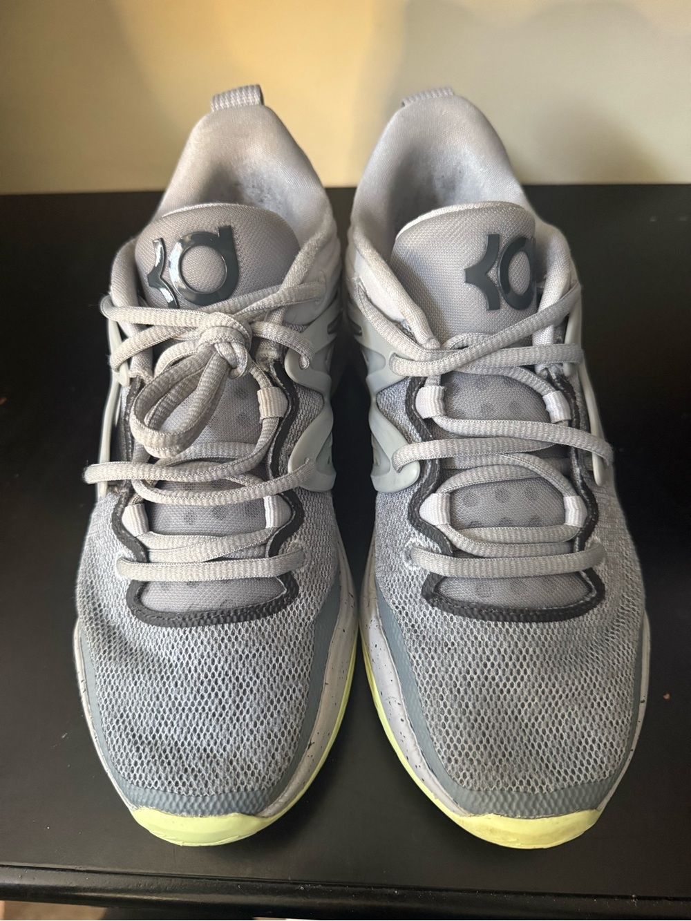 Nike Kids  Kevin Durant shoes aLight Gray and Neon Yellow Sneakers size 6.5 - Picture 4 of 10